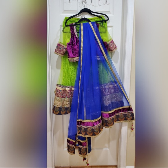 Indian Lehenga Outfit/ indian cloth / Pakistani outfit - Picture 1 of 5